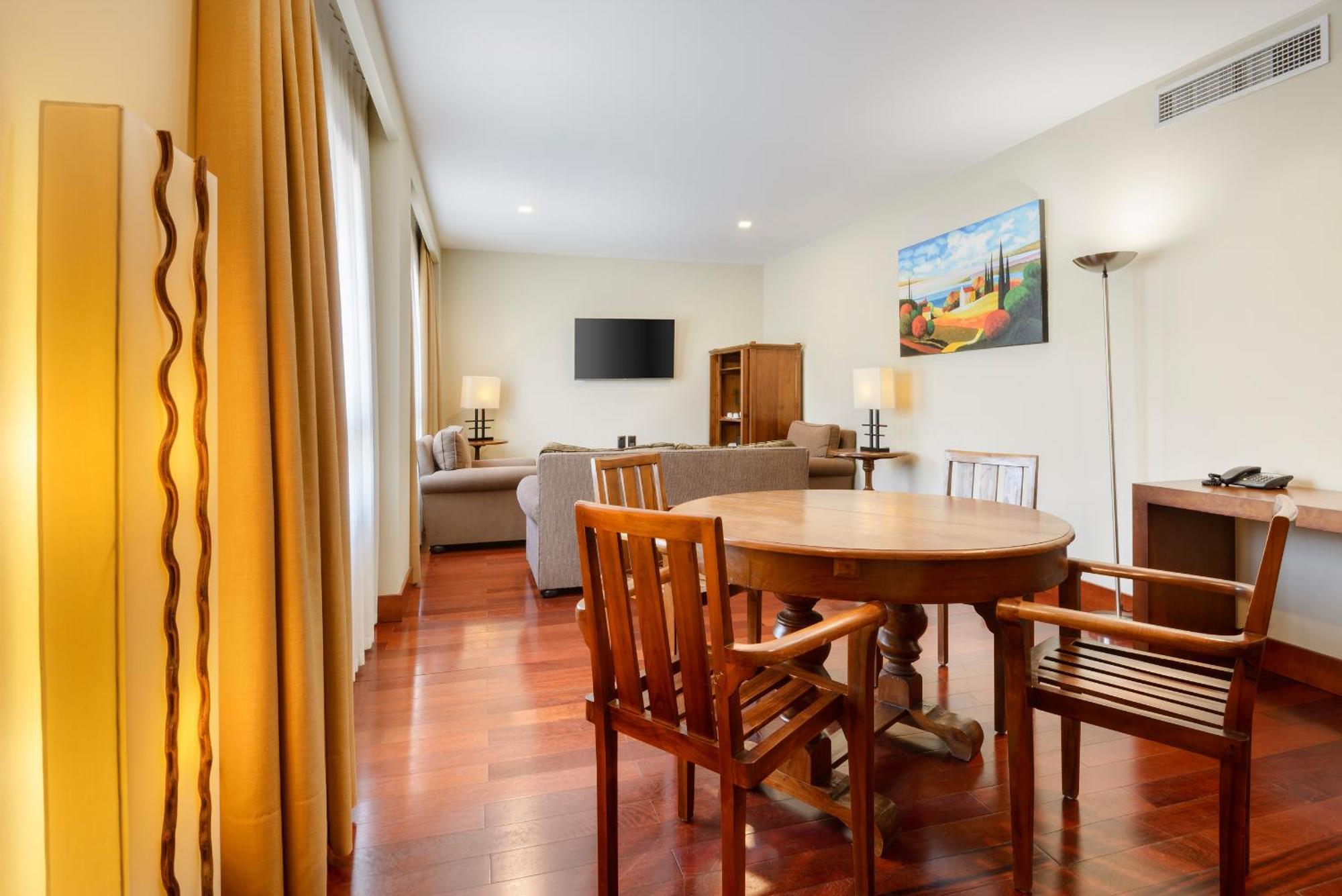 Hotel & Spa Monasterio De Boltaña Dış mekan fotoğraf Suite