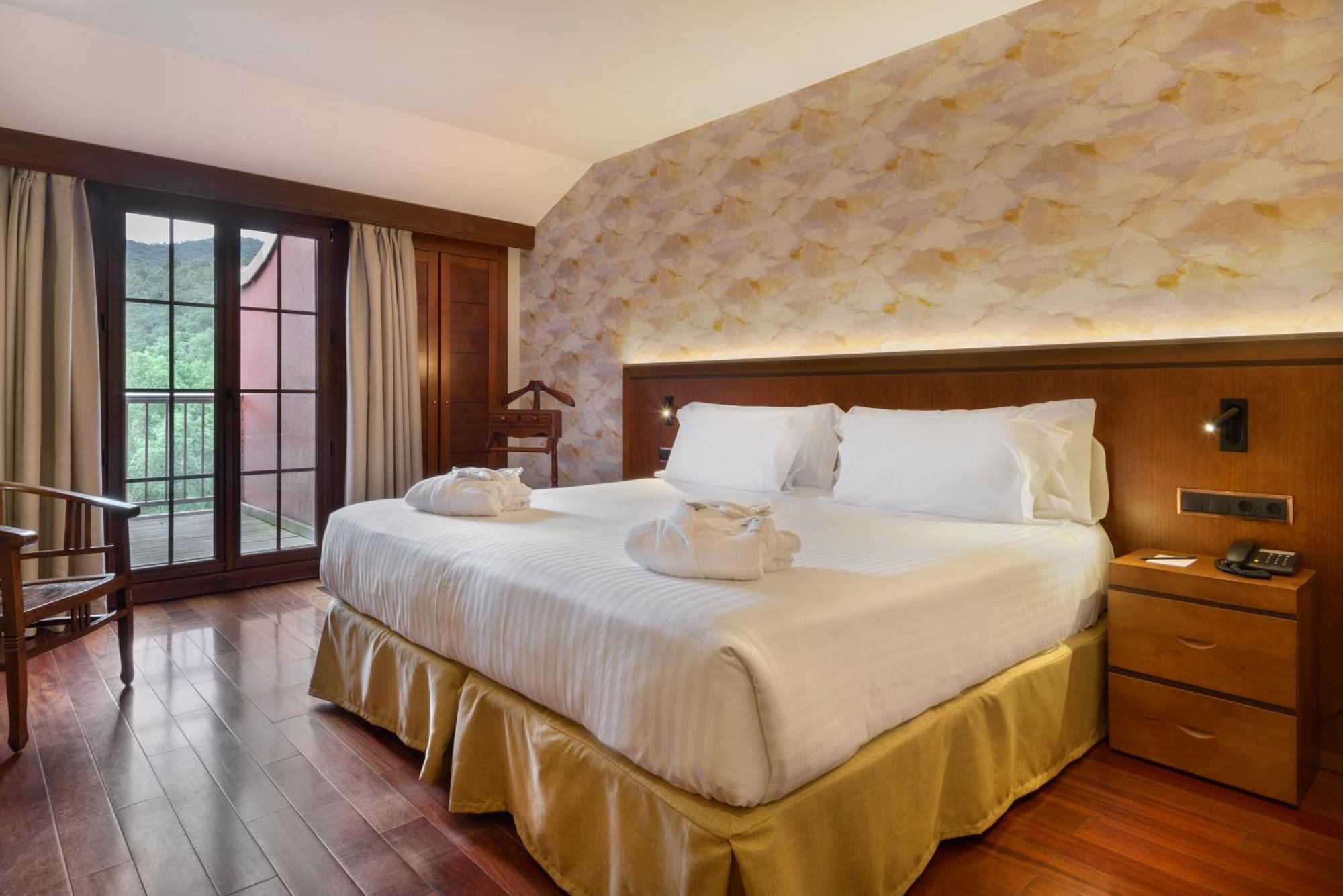 Hotel & Spa Monasterio De Boltaña Dış mekan fotoğraf Deluxe room