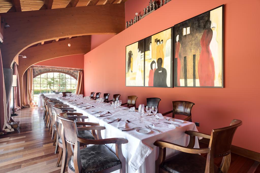 Hotel & Spa Monasterio De Boltaña Dış mekan fotoğraf The restaurant