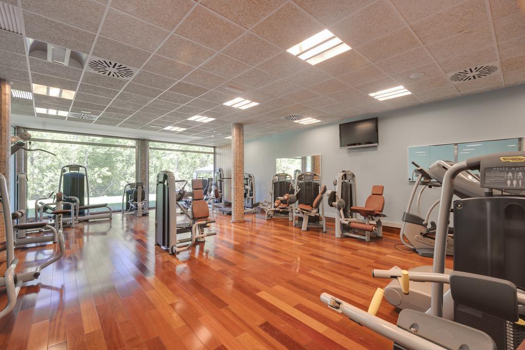 Hotel & Spa Monasterio De Boltaña Dış mekan fotoğraf The gym at the hotel